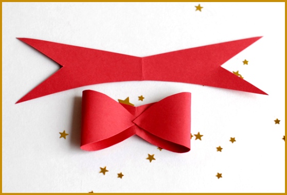 How to Make Paper Bows FREE Template & Tutorial dtevz Step 2 558379